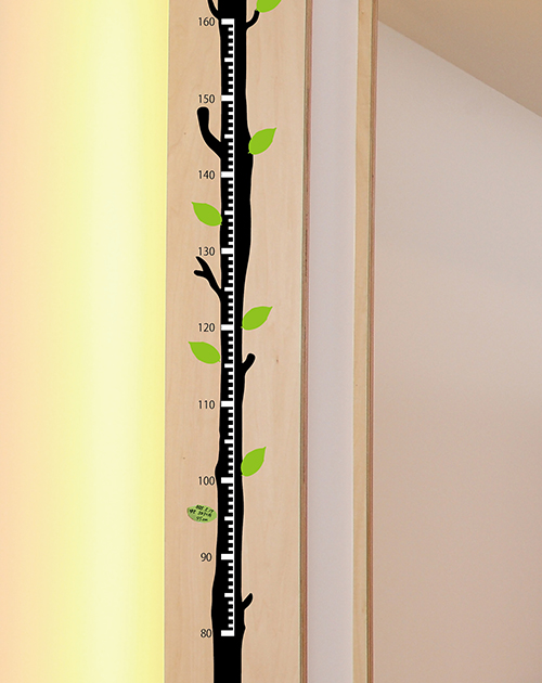 木の身長計ウォールステッカー用の成長記録ができる木の葉デザインのかわいいメモステッカー12枚 S〜L