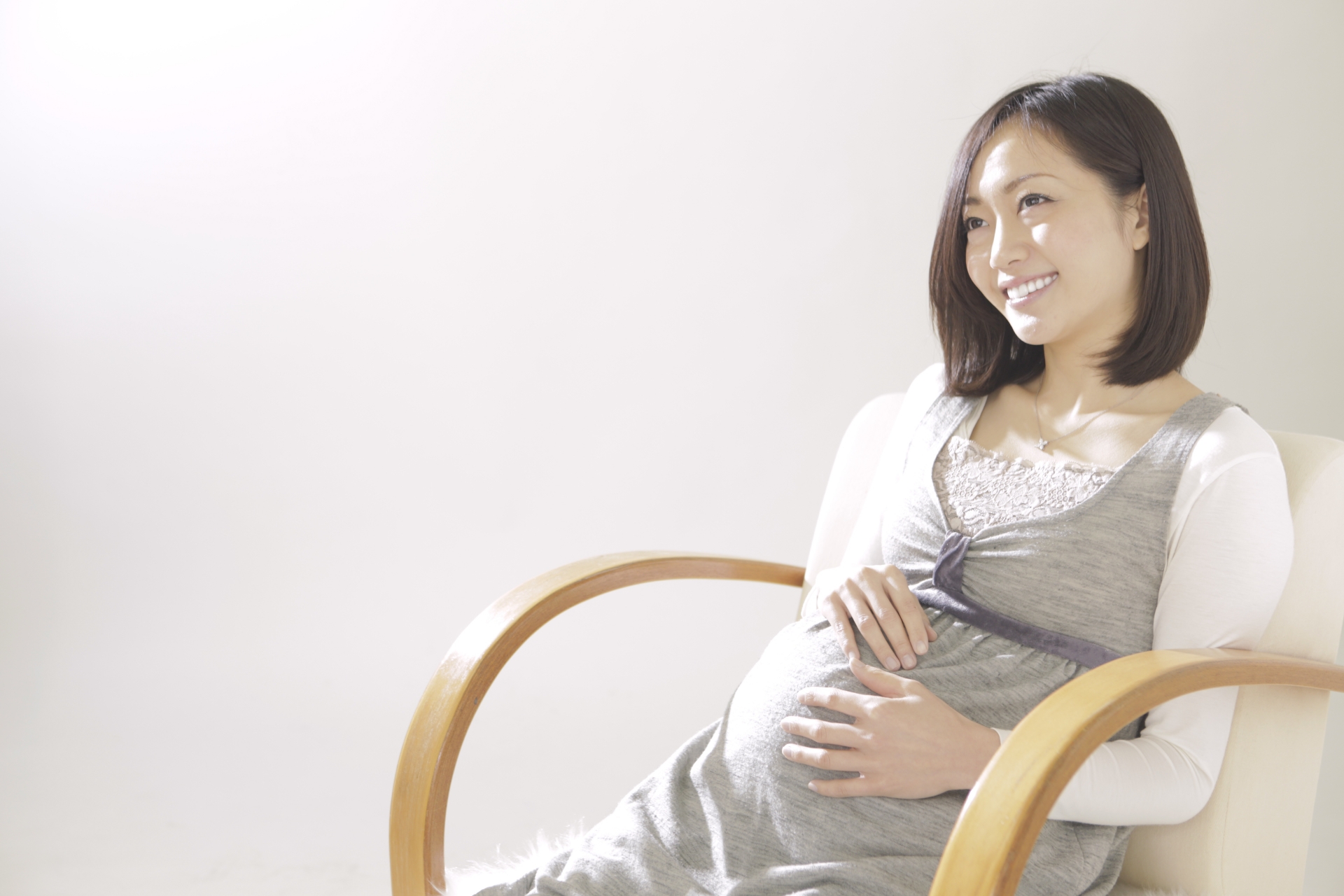 妊婦だった友人が 出産の不安を楽しみに変えたステキな方法をご紹介 公式 店舗用ウォールステッカー専門店のハッピーステッカー